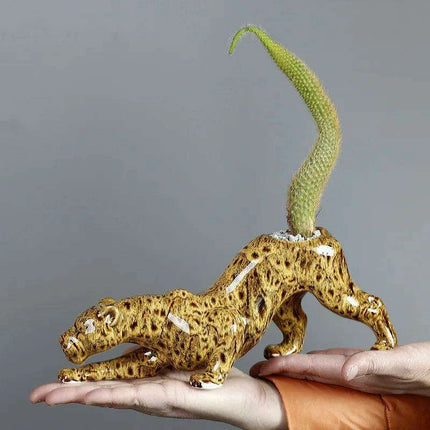 Playful Animal-Inspired Ceramic Planters for a Whimsical Garden Experience - Très Elite