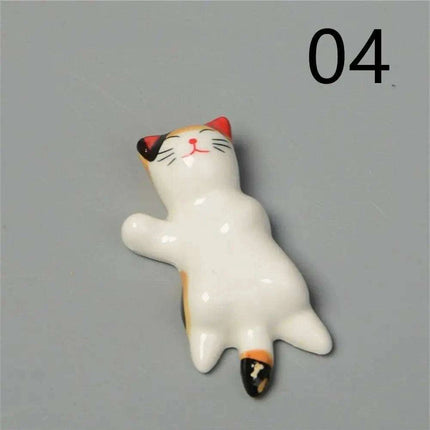 Playful Cat Cutlery and Chopstick Holder for a Whimsical Kitchen - Très Elite