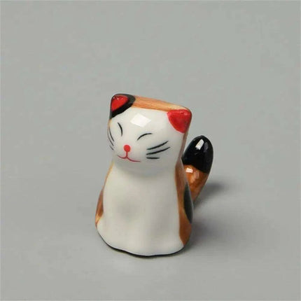 Playful Cat Cutlery and Chopstick Holder for a Whimsical Kitchen - Très Elite