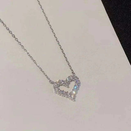 Playful Poodle Balloon Dog Pendant Necklace - Unique Clavicle Chain Jewelry Gift for Dog Enthusiasts - Très Elite