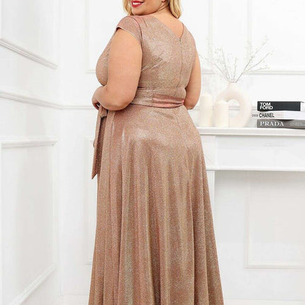 Plus size dress model 208814 - Très Elite