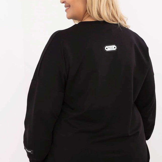 Plus size sweatshirt model 211730