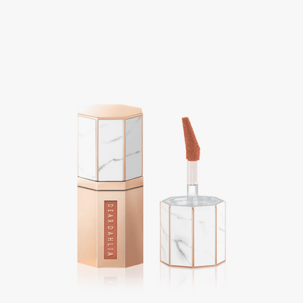 Plush Pink Velvet Whipped Lip Mousse: Luxe Dream Finish - Très Elite