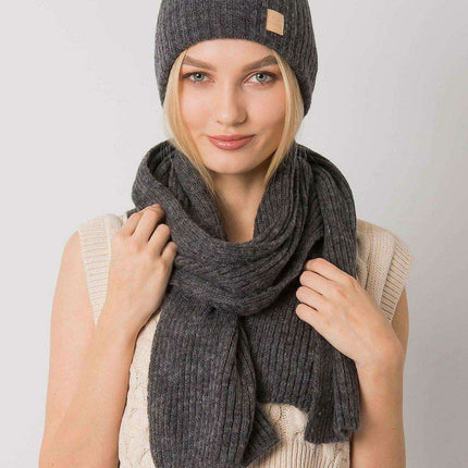 Polish Winter Hat and Scarf Set Cozy Acrylic Essentials - Très Elite