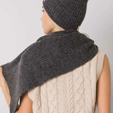 Polish Winter Hat and Scarf Set Cozy Acrylic Essentials - Très Elite