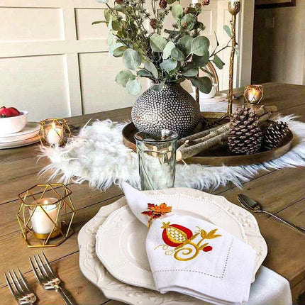 Pomegranate Elegance Hemstitch Napkin Set for Stylish Dining Experiences - Très Elite