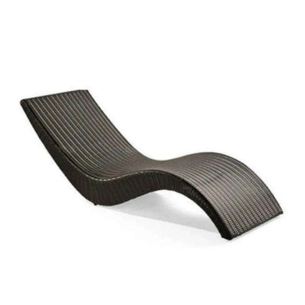 Premium Foldable Rattan Outdoor Sun Lounger for Ultimate Relaxation - Très Elite