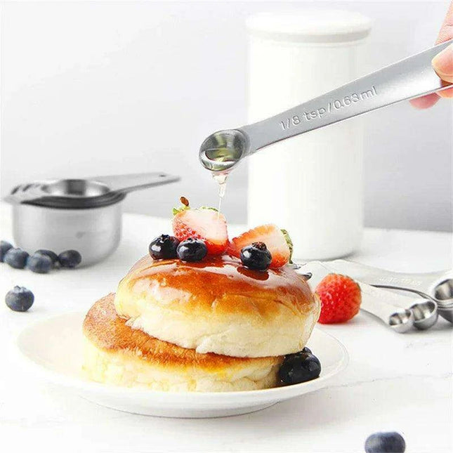 Premium Stainless Steel Measuring Tools Set with Salt Spoon - Essential for Every Kitchen - Très Elite