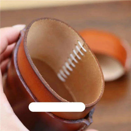 Premium Vintage Leather Eyewear Case: Your Ultimate Travel Accessory - Très Elite