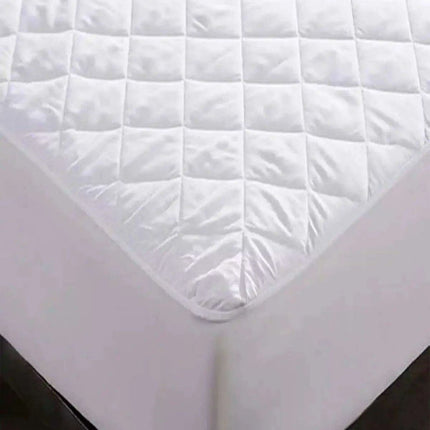 Premium Waterproof Turkish Cotton Mattress Protector - Ultimate Sleep Shield - Très Elite