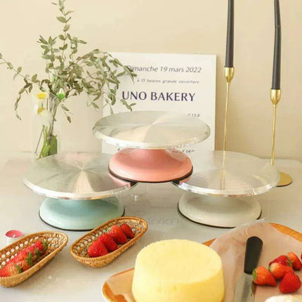 Professional Baker's Essential 10" Cake Decorating Turntable - Très Elite