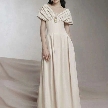Puff Sleeve V-neck Pleated Swing Dress - Sophisticated Evening Party Attire - Très Elite