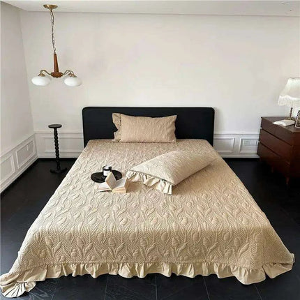 Queen Size 3-Piece Quilted Bedspread Set with Tree Leaves Motif and Pleated Trim - Soft Cotton Comfort - Très Elite