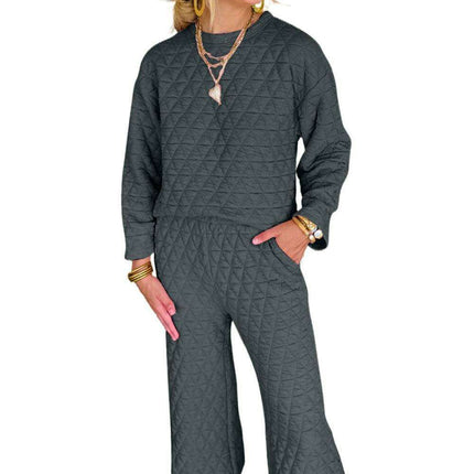 Quilted Charcoal Lounge Set: Chic Comfort for Every Occasion - Très Elite
