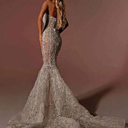 Radiant Crystal-Embellished Mermaid Bridal Gown with Elegant V-Neck - Très Elite