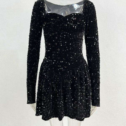 Radiant Elegance: Stylish Long Sleeve Sequin Evening Gown for Women - Très Elite
