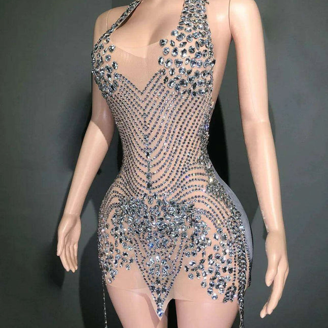 Radiant Rhinestone-Embellished Halter Neck Evening Gown with Opulent Mesh and Velvet Accents