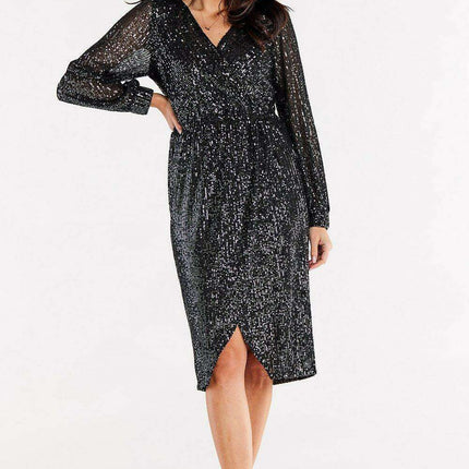 Radiant Sequined Gown with Flared Hem - Très Elite
