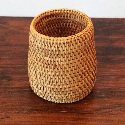 Rattan Utensil Holder: Chic Organization for a Neat Environment- Très Elite- Très Elite