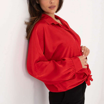 Red Long Sleeve Shirt Model 202531 With Embroidered Flower - Très Elite