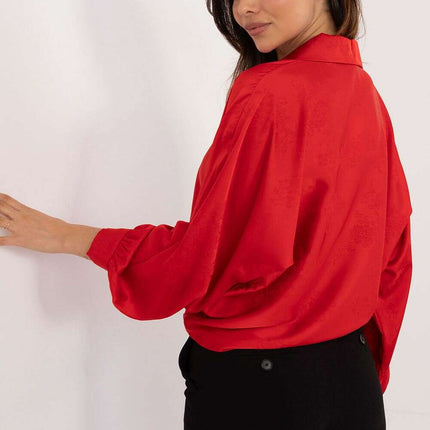 Red Long Sleeve Shirt Model 202531 With Embroidered Flower - Très Elite