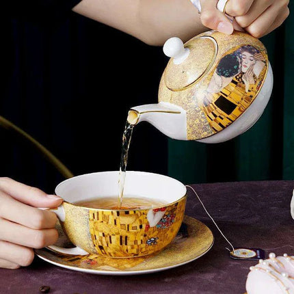 Regal Elegance: European Aristocracy Inspired Fine Bone China Tea Set with Exquisite Lady's Portrait - Très Elite