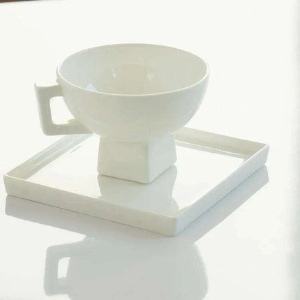 Regal Elegance: Medieval Red Bone China Tea Cup Collection - Très Elite