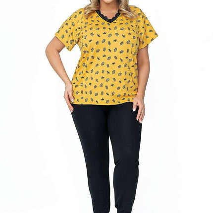 Regal Lace Sleepwear Set for Curvy Queens - Donna's Elegance Collection - Très Elite
