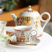 Regal Palace-Inspired Bone China Tea Set with Exquisite Ceramic Cups and Saucers - Très Elite