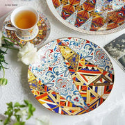 Regal Palace-Inspired Bone China Tea Set with Exquisite Ceramic Cups and Saucers - Très Elite