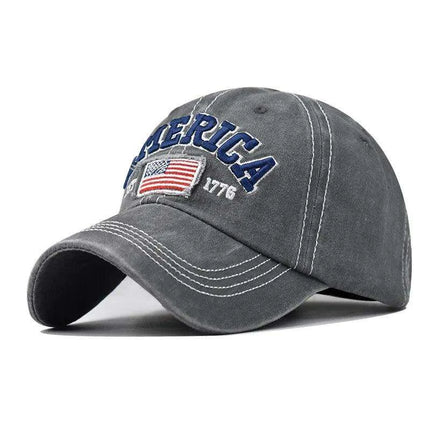 Retro Cowboy Embroidered Unisex Adjustable Baseball Cap - Year-Round Sunscreen Hat - Très Elite
