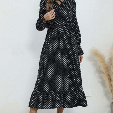 Retro Polka Dot V-Neck Dress with Flattering Tie Waist - Timeless Style - Très Elite