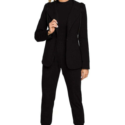Revolutionary Knitted Hooded Jacket with Adaptive Collar Feature - Très Elite