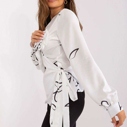 Romantic Heart Neckline Elegant Blouse - Très Elite