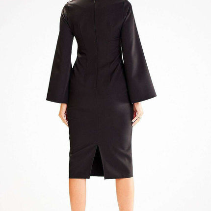 Romantic Heart Neckline Midi Dress with Stylish Slit Sleeves for Elegant Events - Très Elite