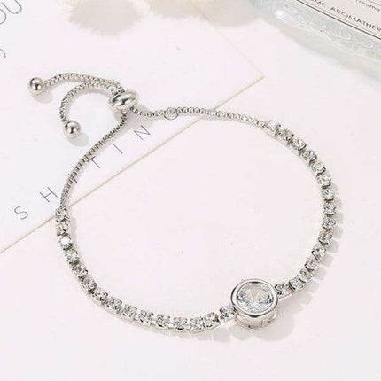 Rose Gold Heart Bracelet with Zircon and Diamond Accents - Elevate Your Accessories Collection - Très Elite