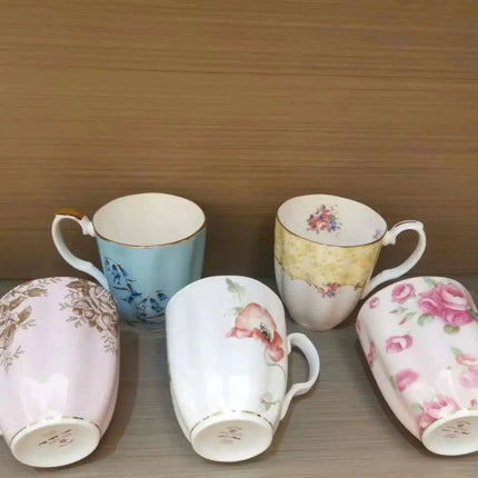 Royal Albert Centennial Collection: Luxurious Bone China Tea and Coffee Cup Set - Très Elite