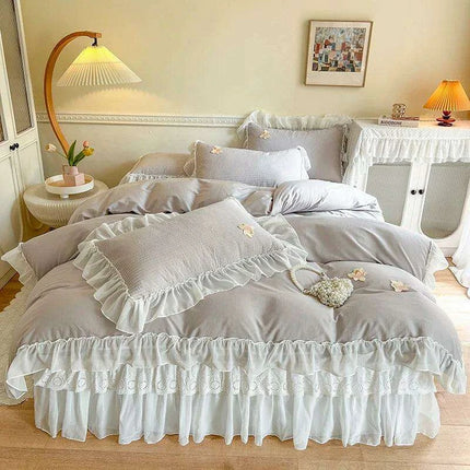 Royal Lace Ruffle Cotton Bedding Collection with Quilted Bedspread - Très Elite