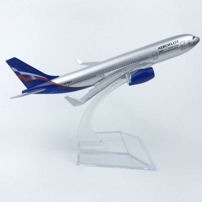 Russian Airlines 16cm Alloy Airplane Model - Stunning Collectible Replica for Aviation Enthusiasts - Exceptional Craftsmanship Display Piece