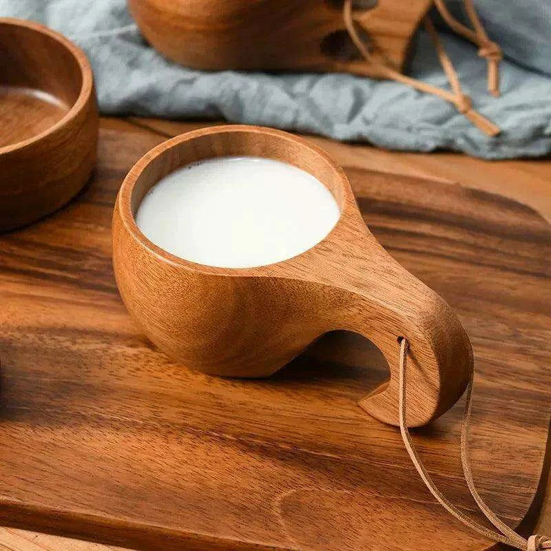 Rustic Acacia Wood Outdoor Mug - Elegant Camping Coffee & Milk Cup with Practical Rope Handle - Très Elite