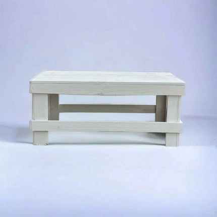 Rustic Reclaimed Wood Coffee Table for Farmhouse Living - Très Elite