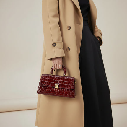 Crocodile Embossed Cowhide Leather Small Square Bag | Très Elite