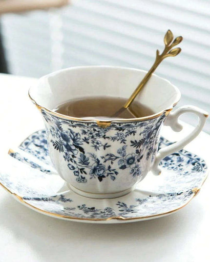 Timeless Vintage Charm: 200ml Elegant Ceramic Coffee Cup & Saucer Set for Sophisticated Tea Moments