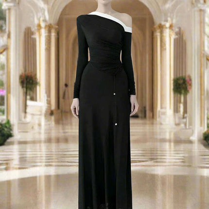 Autumn Dress with Distinctive Diagonal Collar and Lace-up