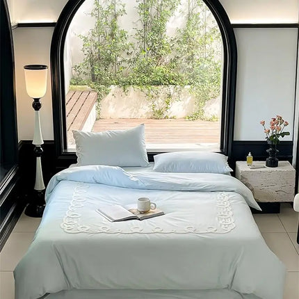 600TC Egyptian Cotton Bedding Set — White with Black Embroidery, 4-Piece Luxury