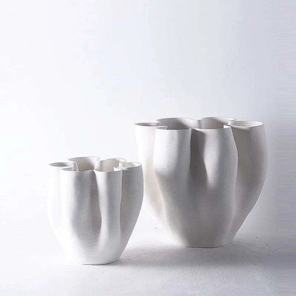 Elegant Open Fold Ceramic Vase - Modern Home Décor Essential
