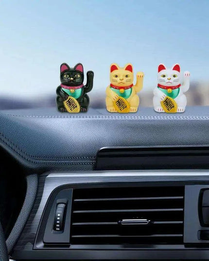 Charming Maneki Neko Waving Cat Statue - Your Beacon of Joy and Abundance