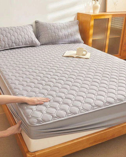 Waterproof Thick Fitted Sheet for All Mattress Sizes - Cozy and Protective Bedding Solution