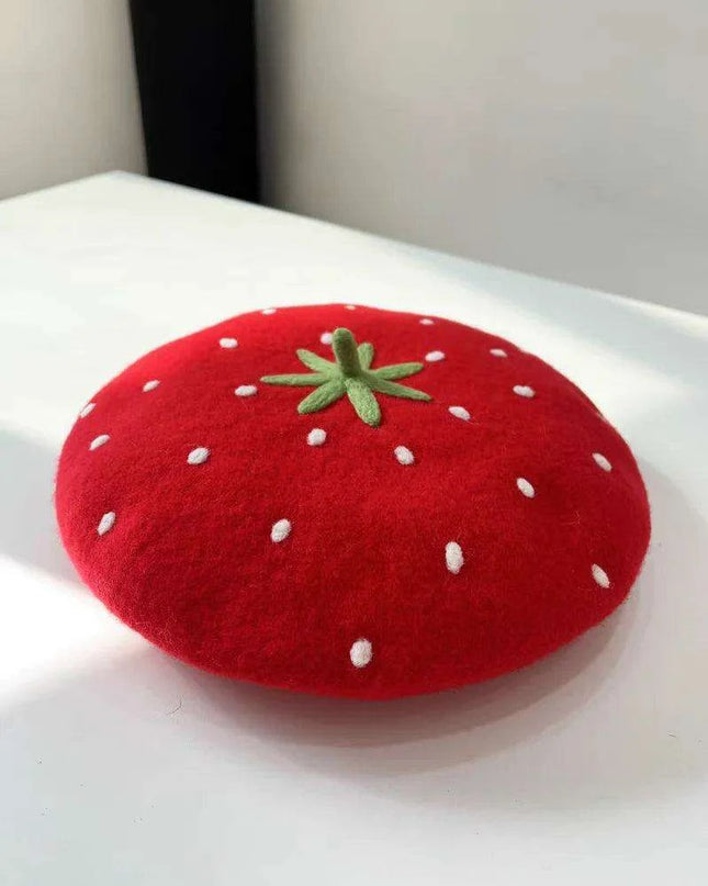 Charming Handcrafted Pumpkin Wool Beret with Leaf Embellishments for Fall and Winter Fashion