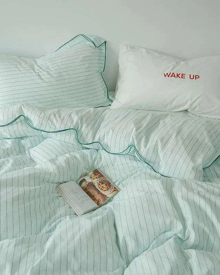 Mint Green Washed Cotton 4-Piece Bedding Set - Chic Duvet Cover for Dorm Rooms and Student Living